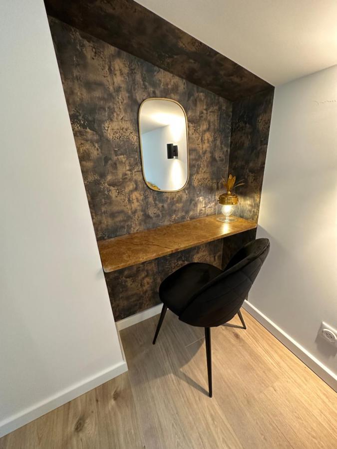 Un Brin De Pampa Apartment Vienne  Exterior photo
